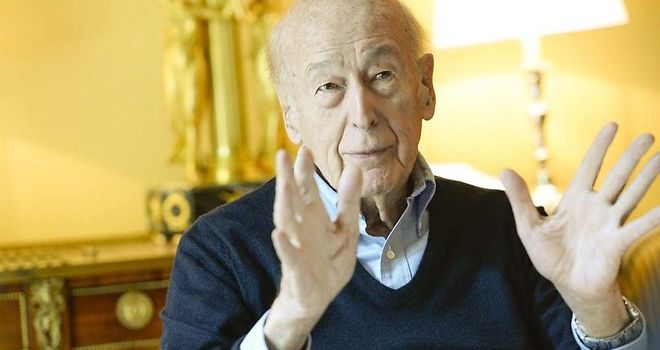 La Grecia deve uscire dall'euro. Valéry Giscard d'Estaing