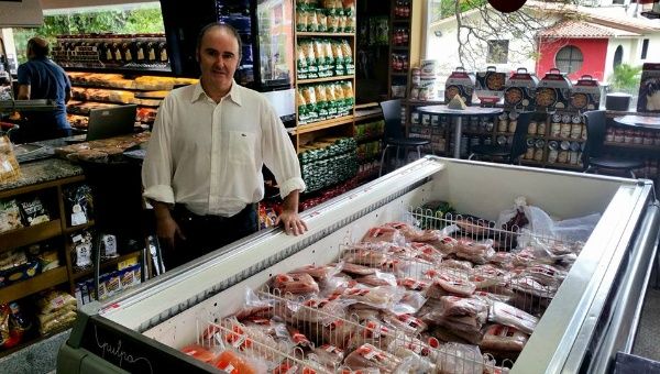Guerra economica in Venezuela: supermercati dei quartieri ricchi pieni di merci