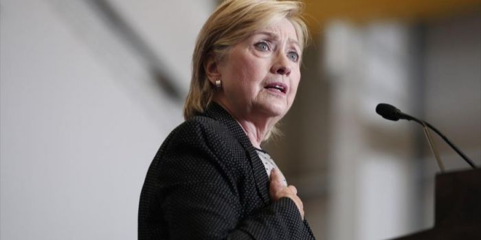 Wikileaks: Hillary Clinton ha mentito sulla vendita di armi ad Al-Qaeda e ISIS