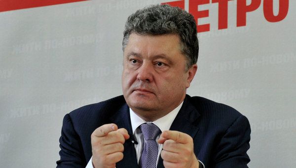 La terza guerra mondiale non ci spaventa, Poroshenko. Intanto la Nato dispiegherà carri armati in Europa Orientale