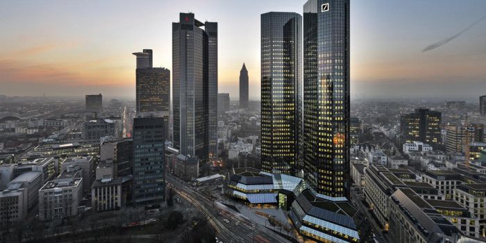 Deutsche Bank, troppo grande (il buco) per non far fallire tutta la zona euro