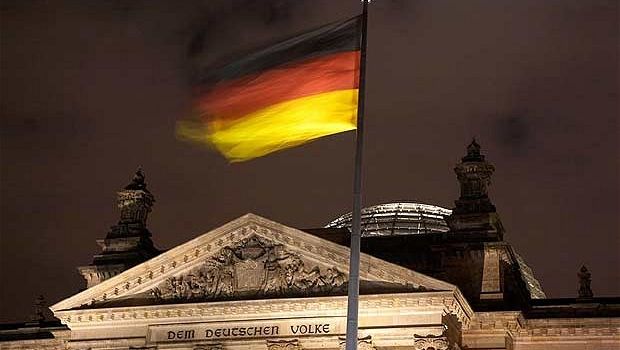 La Germania sta per essere travolta da una nuova Lehman Brothers. Micheal Snyder La Germania sta per essere travolta da una nuova Lehman Brothers. Micheal Snyder