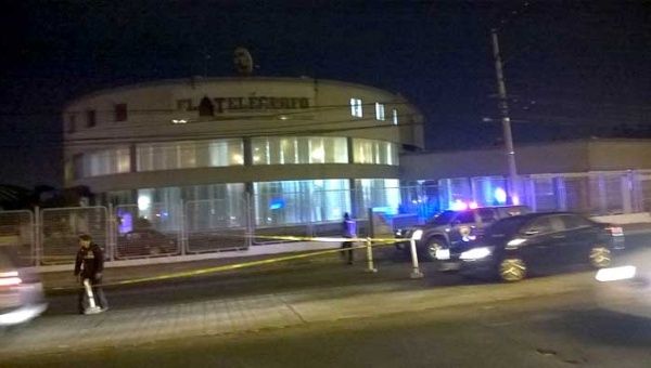 Bombe contro la libera stampa in Ecuador, ma i #jesuisCharlie sono già tutti al mare Bombe contro la libera stampa in Ecuador, ma i #jesuisCharlie sono già tutti al mare
