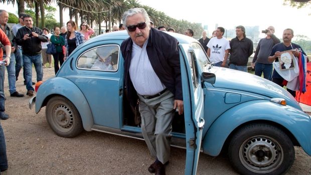 La lezione di 'Pepe' Mujica: la vita umana non può ridursi a lavorare, pagare le bollette e accumulare debiti La lezione di 'Pepe' Mujica: la vita umana non può ridursi a lavorare, pagare le bollette e accumulare debiti