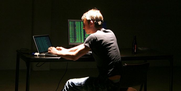 Il software di un'azienda italiana che consente di controllare gli smartphone