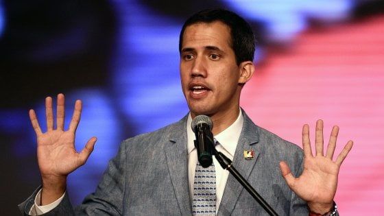 Venezuela: golpe di Maduro all'Assemblea Nazionale? La falsa narrazione di un Guaidó rimasto senza voti e scaricato anche dall'opposizione Venezuela: golpe di Maduro all'Assemblea Nazionale? La falsa narrazione di un Guaidó rimasto senza voti e scaricato anche dall'opposizione