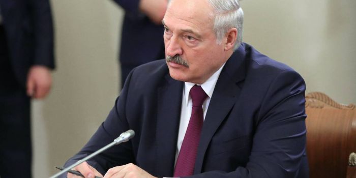 Perché i media non parlano dell'offerta di 940 milioni di euro fatta dall'FMI a Lukashenko per imporre il lockdown anti-Covid in Bielorussia? Perché i media non parlano dell'offerta di 940 milioni di euro fatta dall'FMI a Lukashenko per imporre il lockdown anti-Covid in Bielorussia?