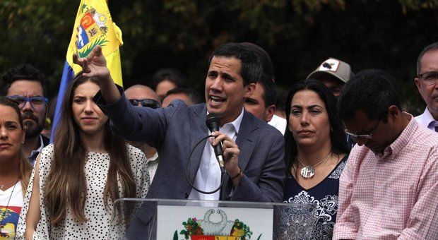 Il governo del Venezuela valuta azioni legali contro Juan Guaidó