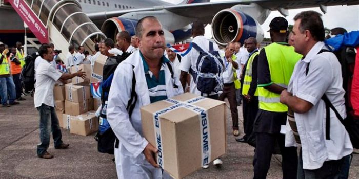 Cuba alla sfida della COVID-19: un “miracolo” travestito da normalità