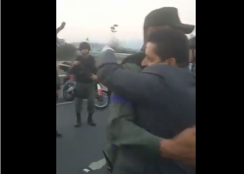 Venezuela, cosa sarebbe successo al golpista Zambrano in un paese NATO? Venezuela, cosa sarebbe successo al golpista Zambrano in un paese NATO?