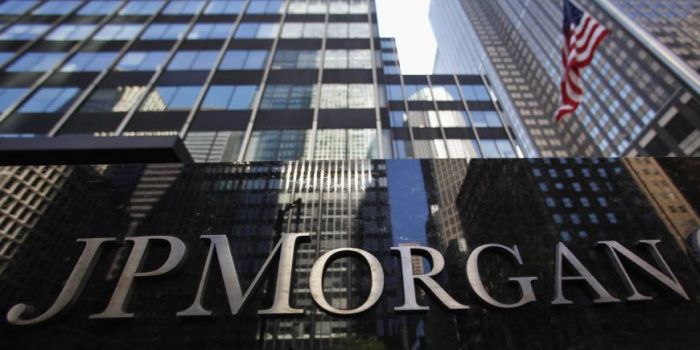 La sconvolgente conclusione di JPMorgan: l'uscita dall'euro potrebbe essere la migliore opzione per l'Italia La sconvolgente conclusione di JPMorgan: l'uscita dall'euro potrebbe essere la migliore opzione per l'Italia